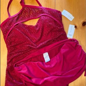 Super cute tankini. Burgundy in color. Deep red